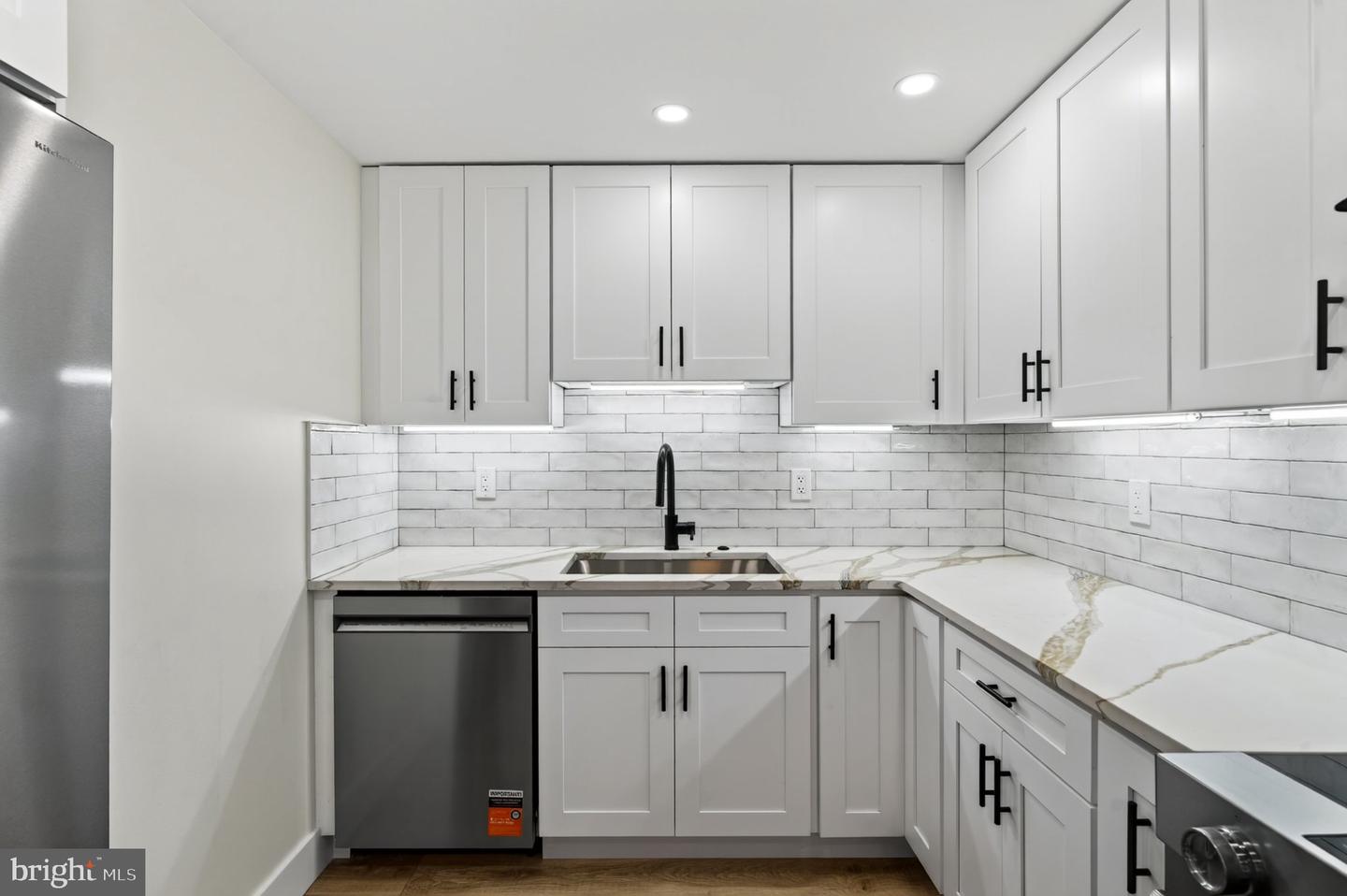 20928 Valley Forge Cir #928 Property Photo 19