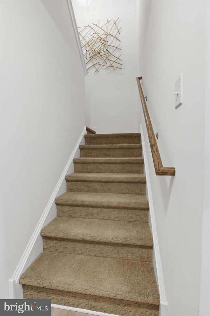 905 Riverplace Dr Property Photo 32