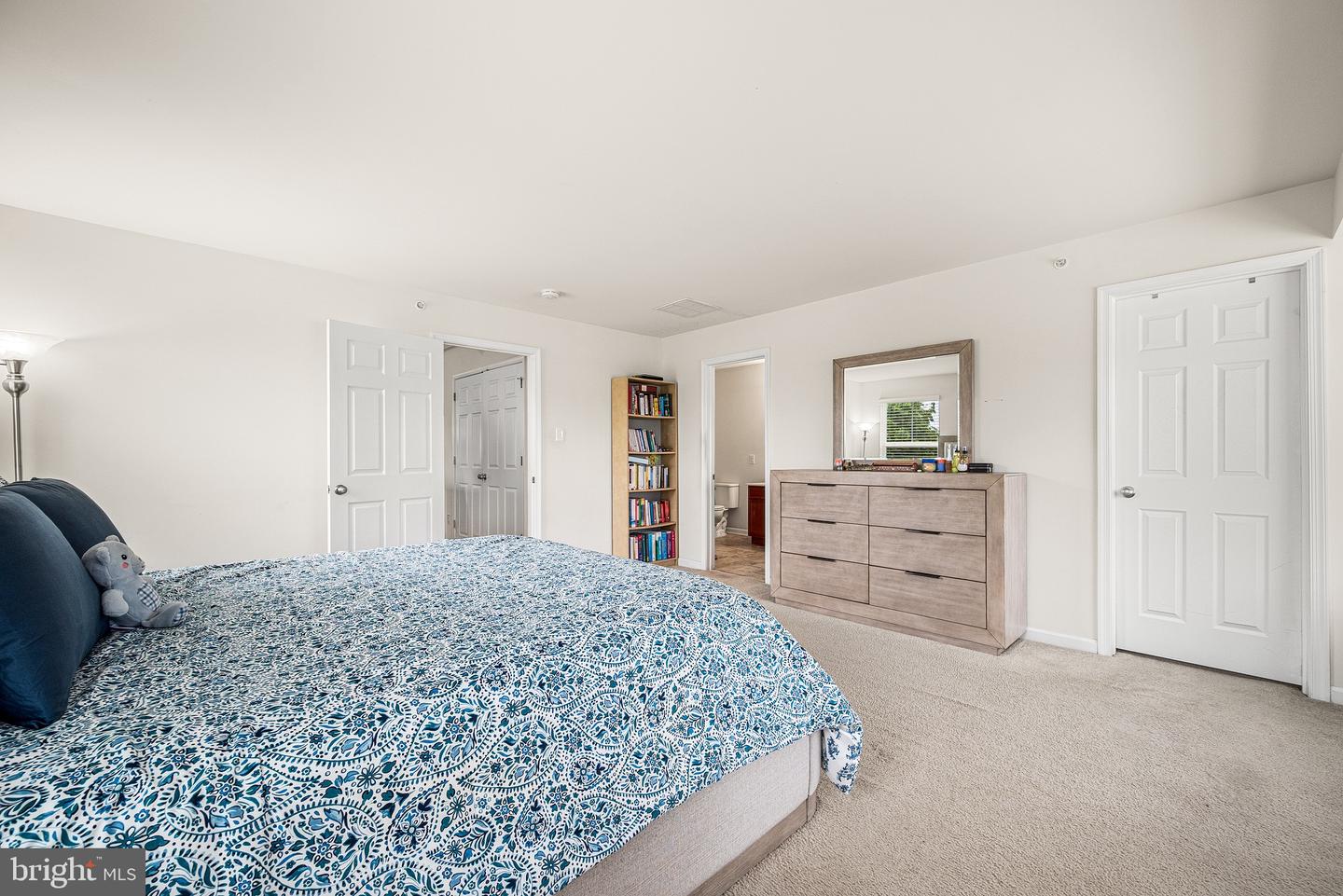1205 Green St #101 Property Photo 14