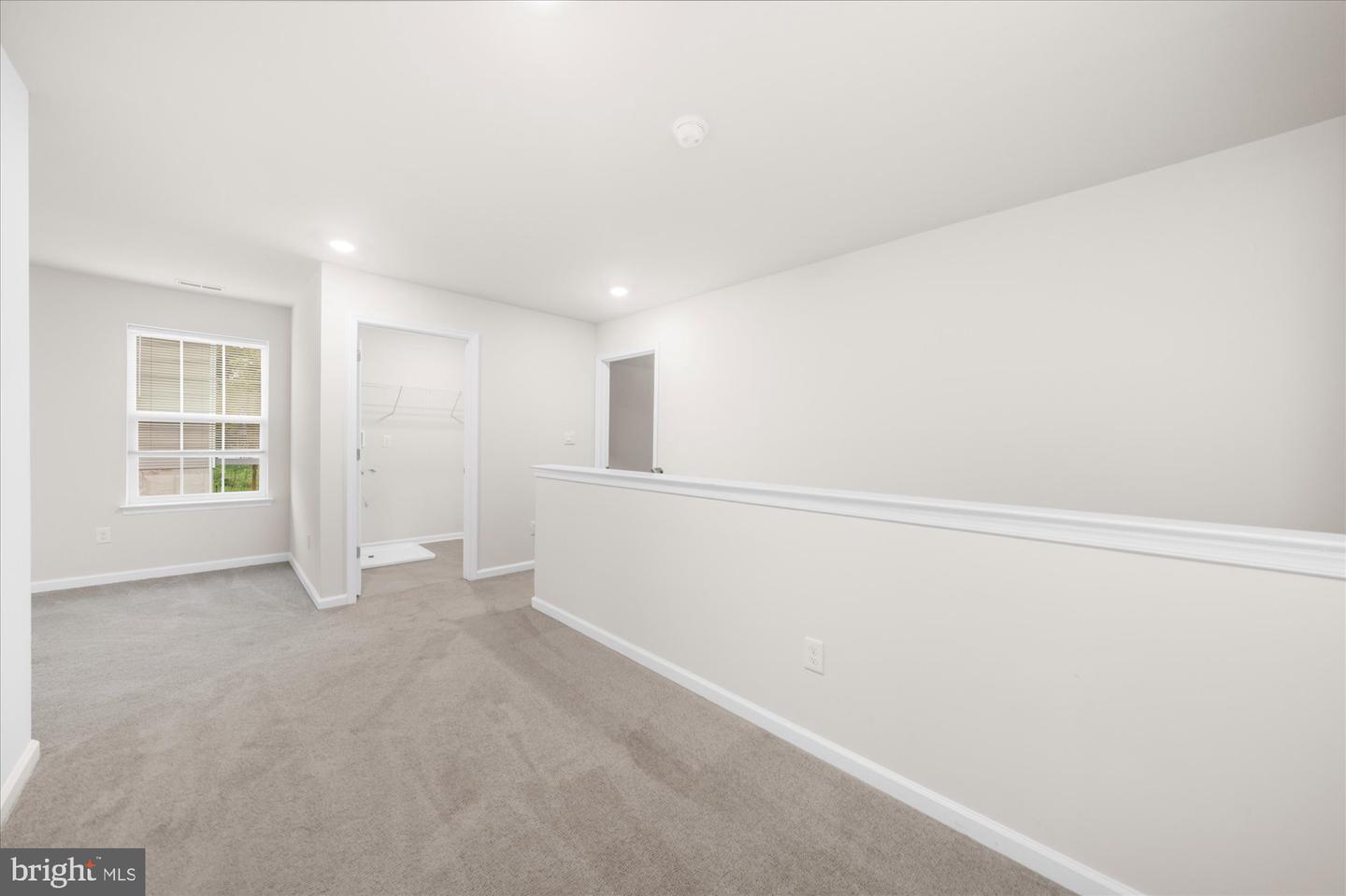 120 Eleanor Ct Property Photo 36