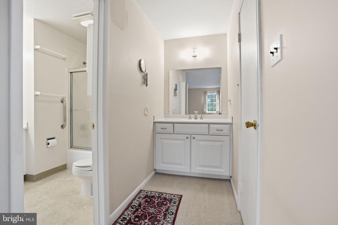 2049 Hawthorne Ln Property Photo 25