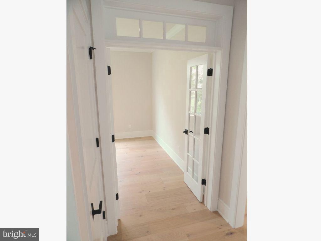 4 Anglesey Ln Property Photo 12