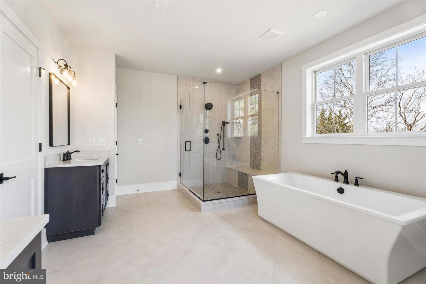 4 Anglesey Ln Property Photo 30