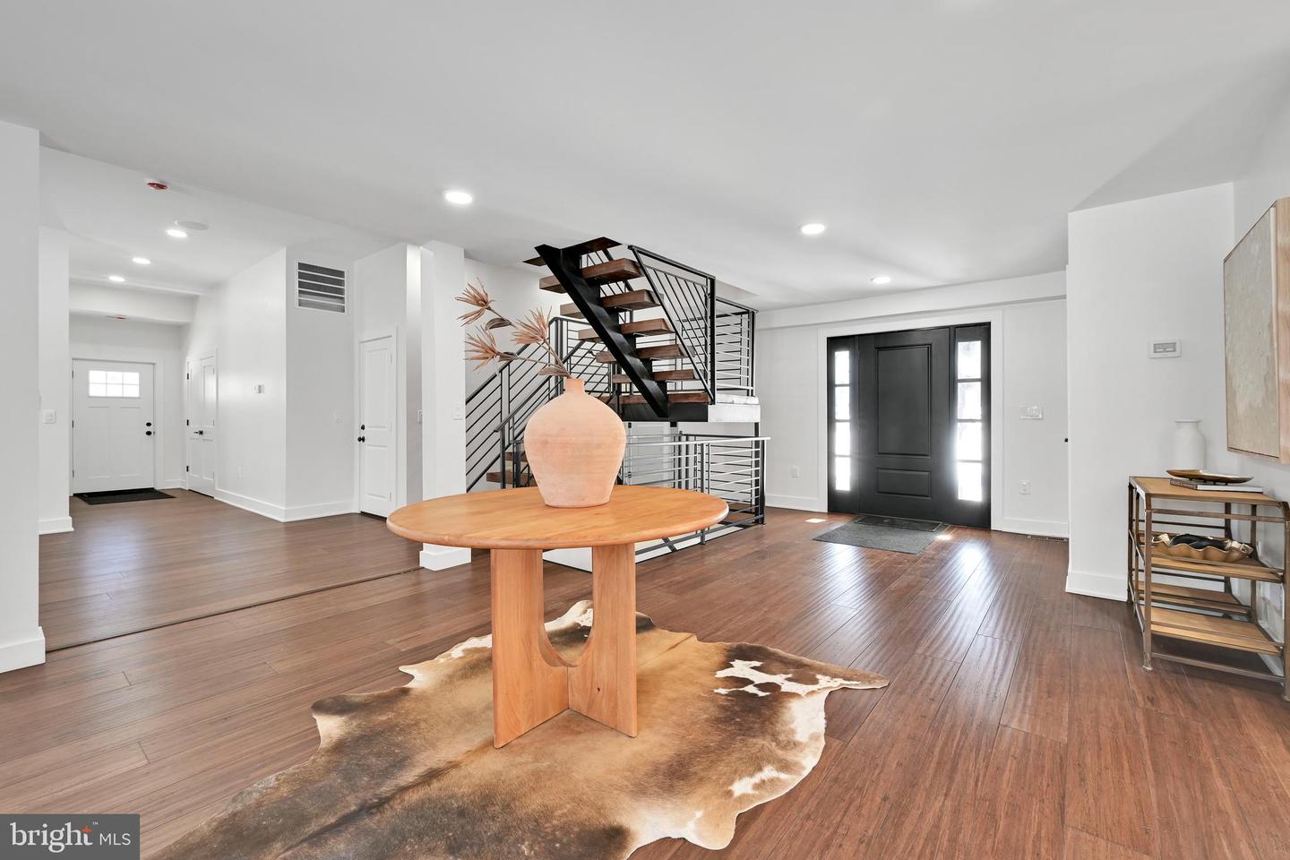 780 Hobbs Road Property Photo 4