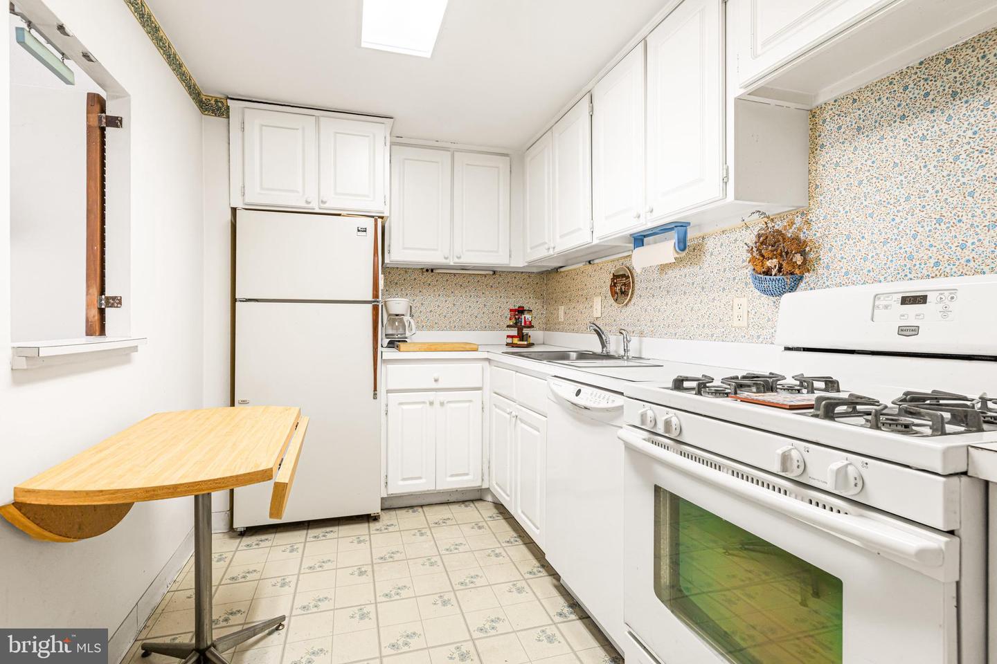 100 West Ave #411-s Property Photo 14