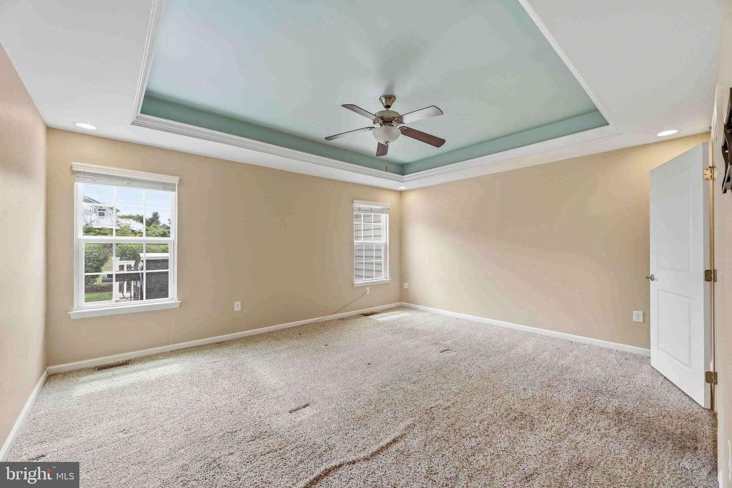 860 Reynards Run Property Photo 23