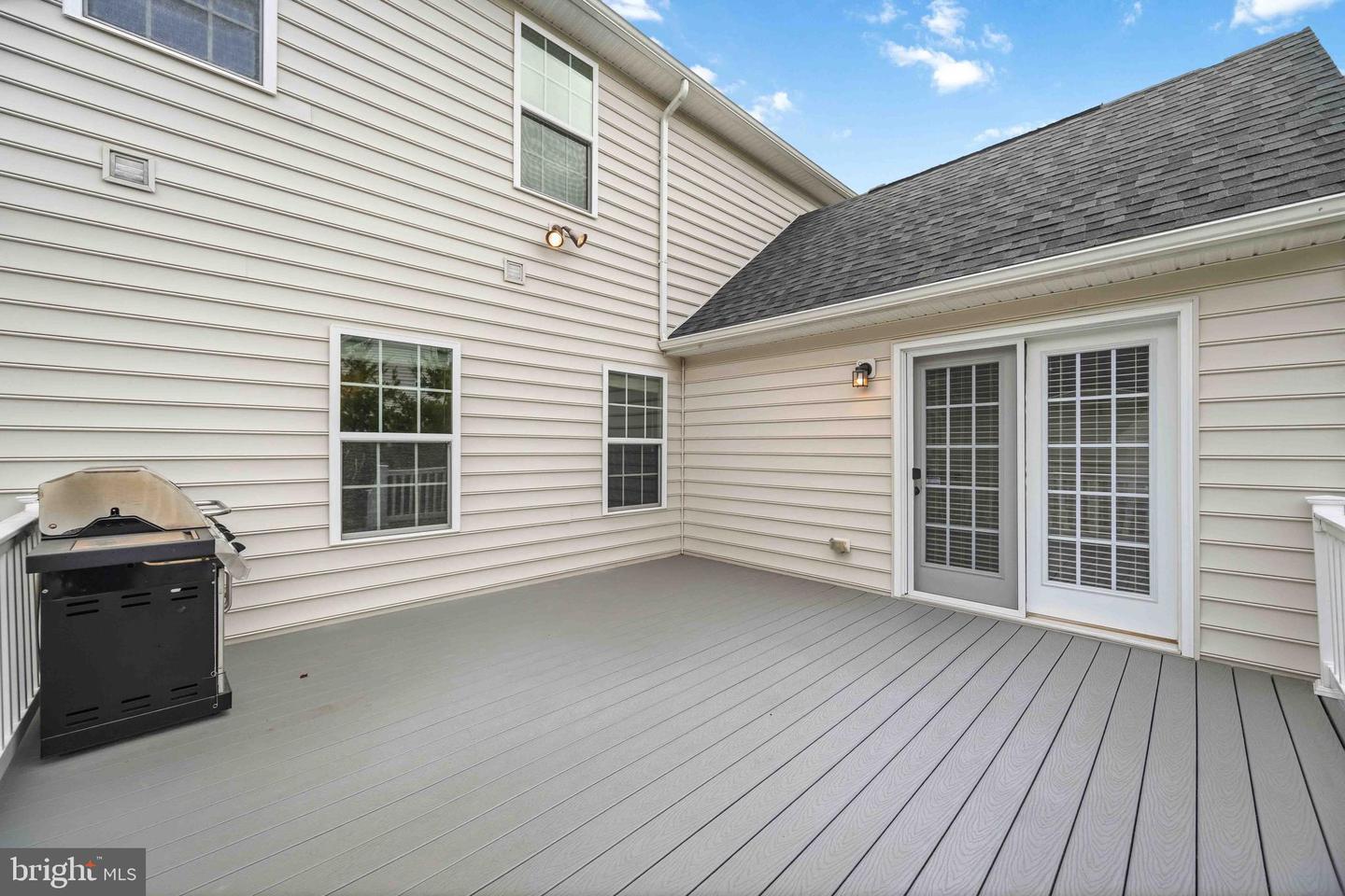 860 Reynards Run Property Photo 38
