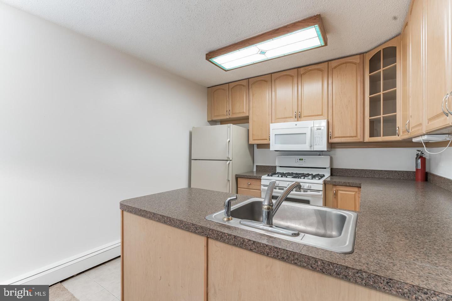 250 Ridge Pike #c60 Property Photo 13