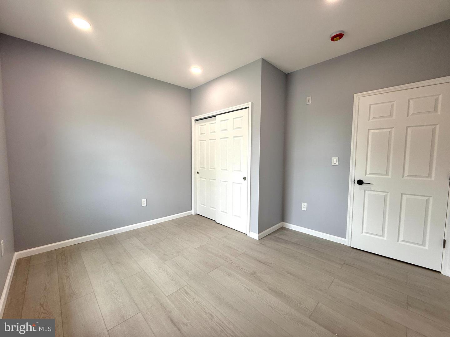 621 Summit St Property Photo 6