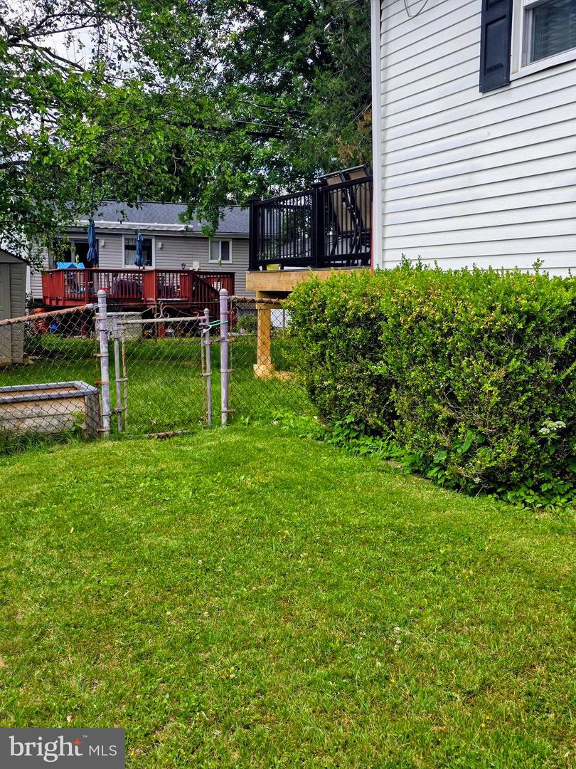 1548 N Birchwood Ave # Property Photo 4