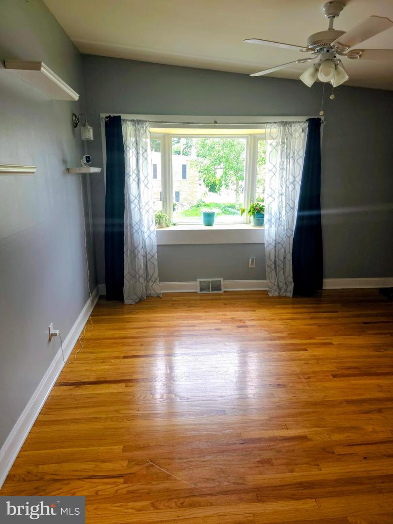 1548 N Birchwood Ave # Property Photo 12