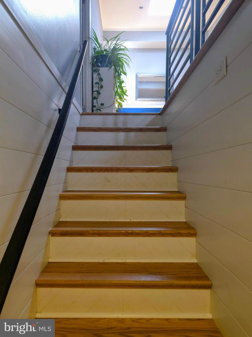 1548 N Birchwood Ave # Property Photo 16