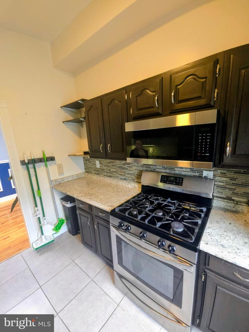 1548 N Birchwood Ave # Property Photo 22