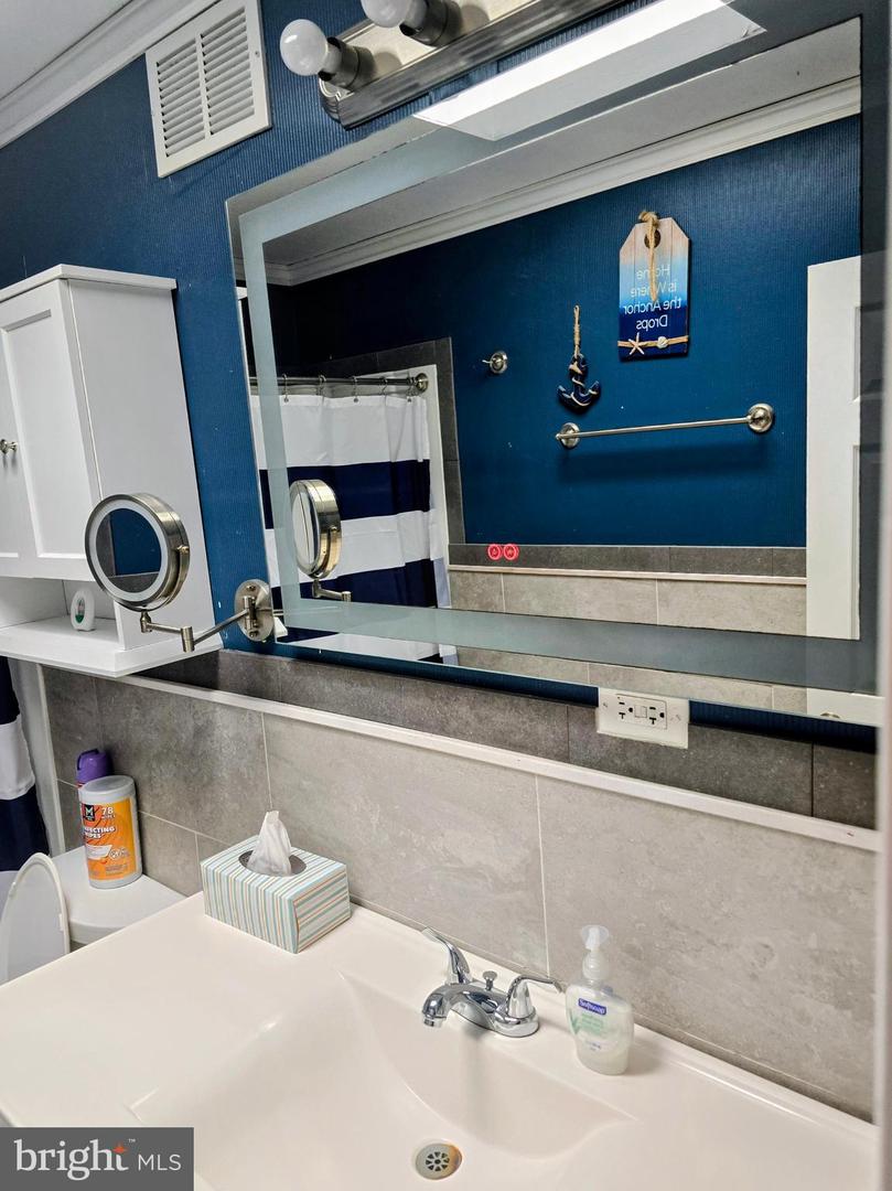 1548 N Birchwood Ave # Property Photo 30