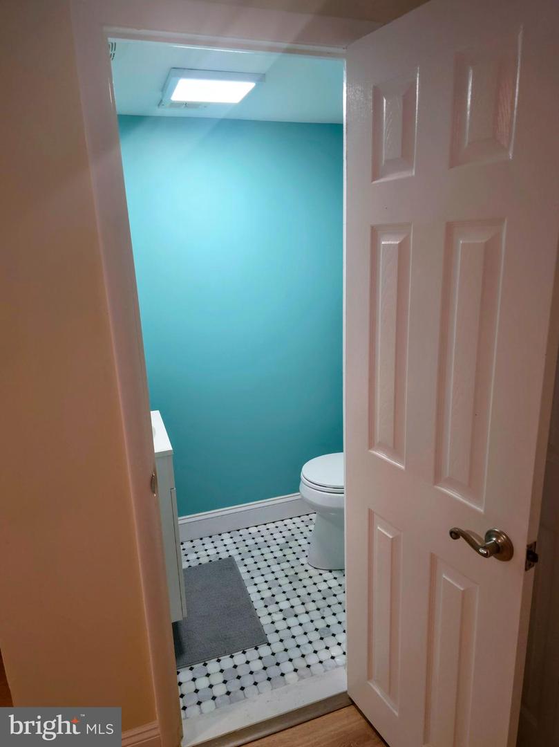 1548 N Birchwood Ave # Property Photo 35