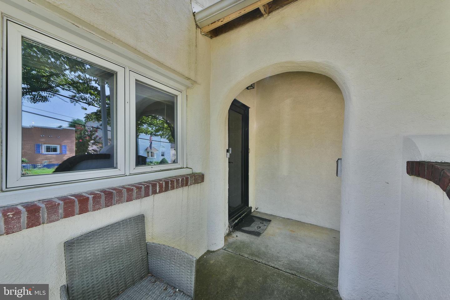 563 San Diego Ave Property Photo 7