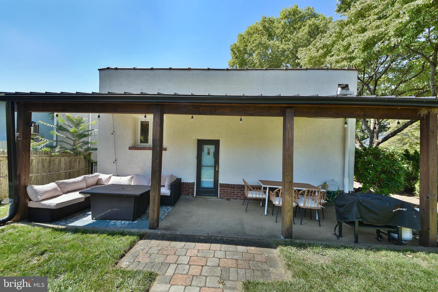 563 San Diego Ave Property Photo 36