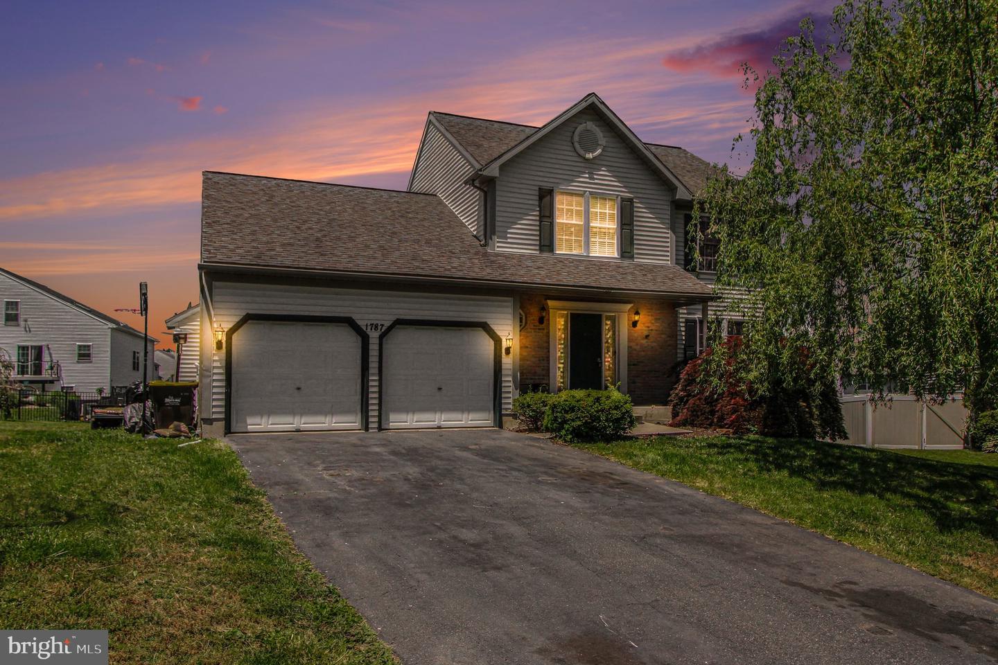 1787 Joanne Ct Property Photo 2
