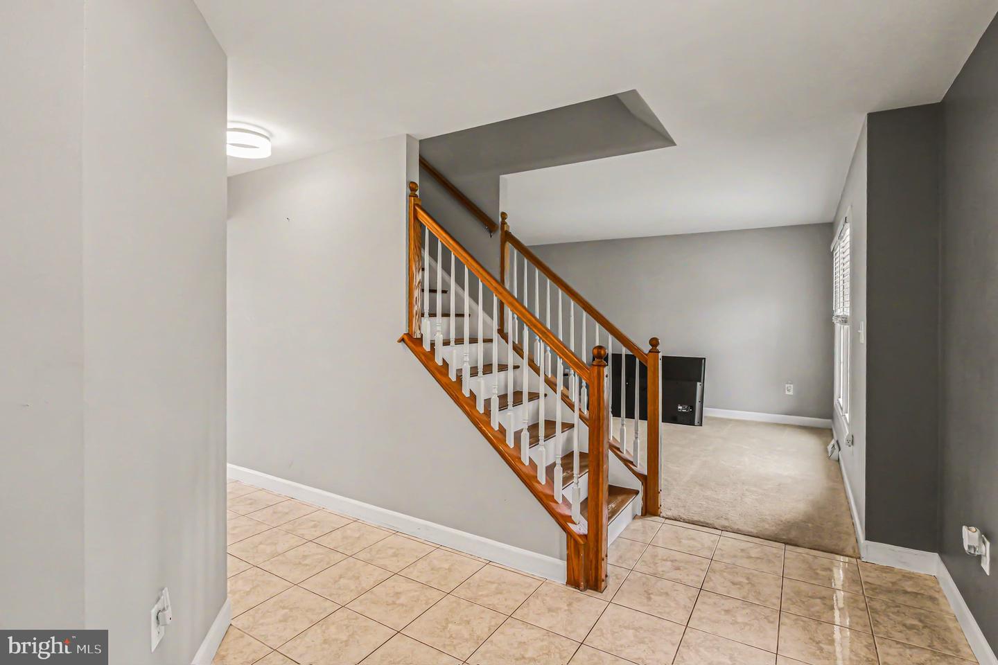1787 Joanne Ct Property Photo 4