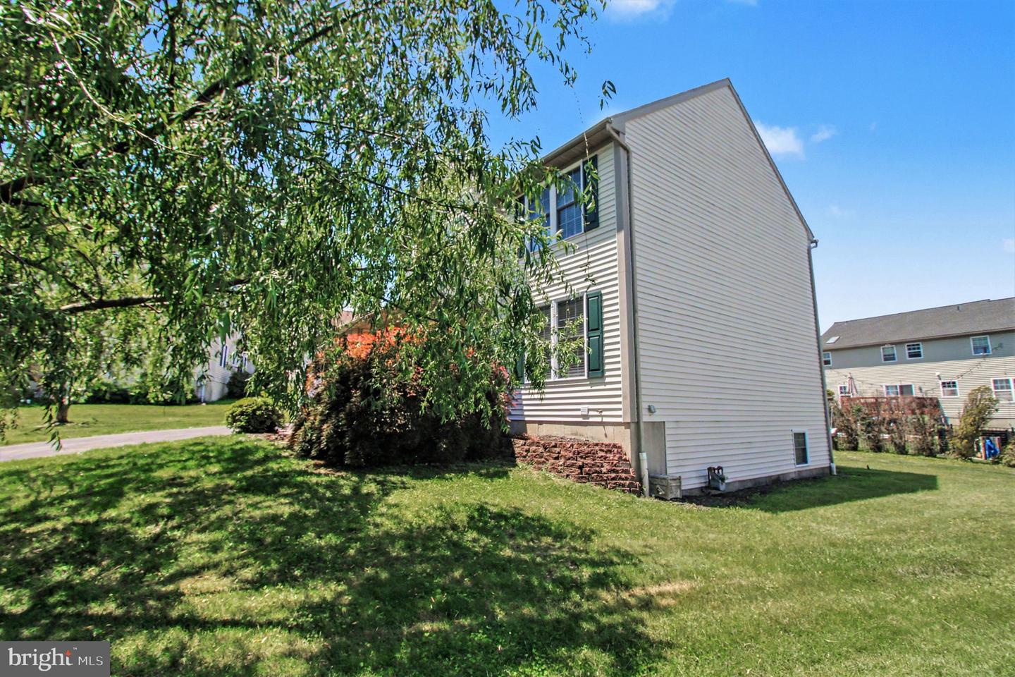1787 Joanne Ct Property Photo 32