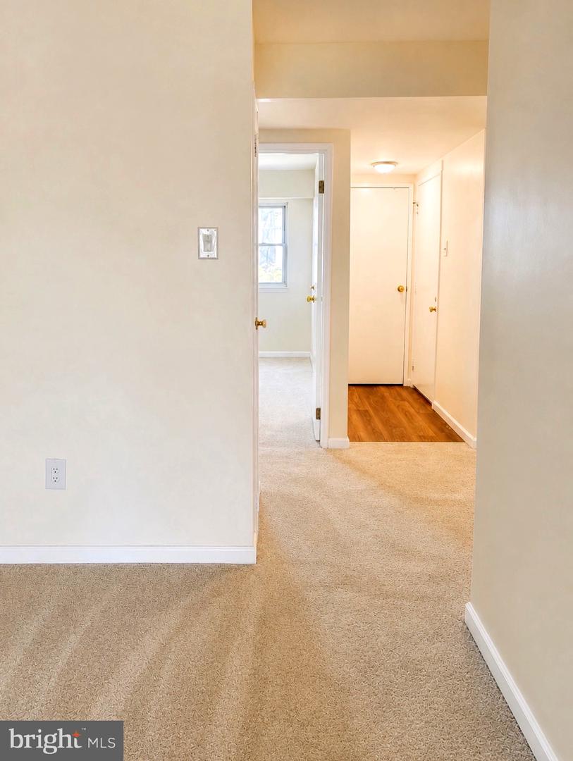 511 Meadowview Ln #511 Property Photo 7