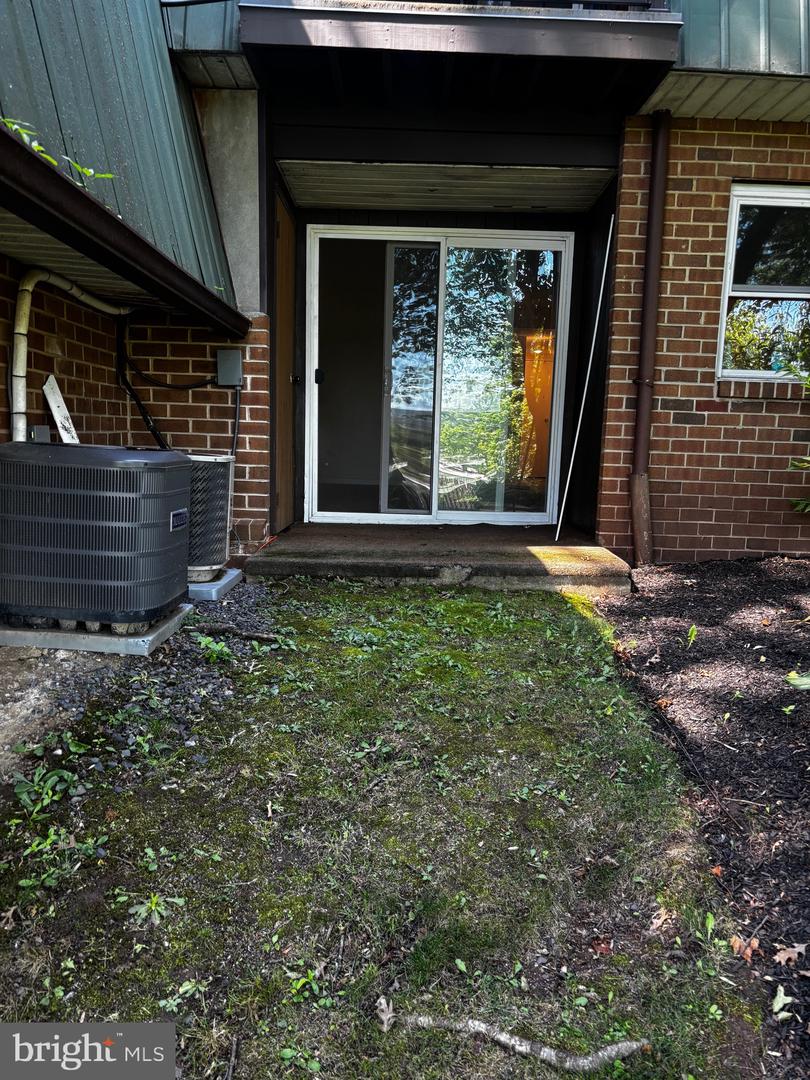 511 Meadowview Ln #511 Property Photo 21