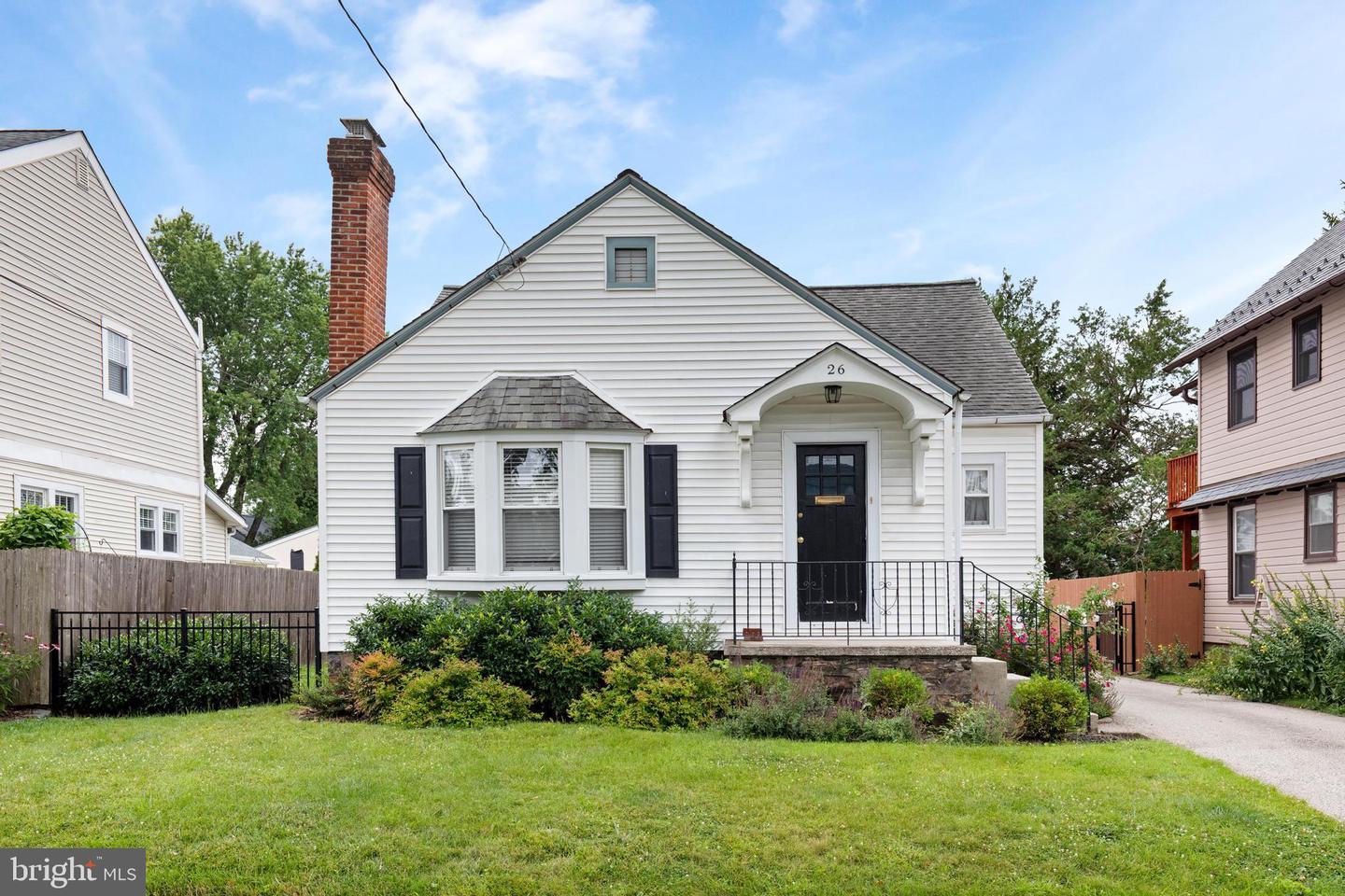 26 WEISS AVE
