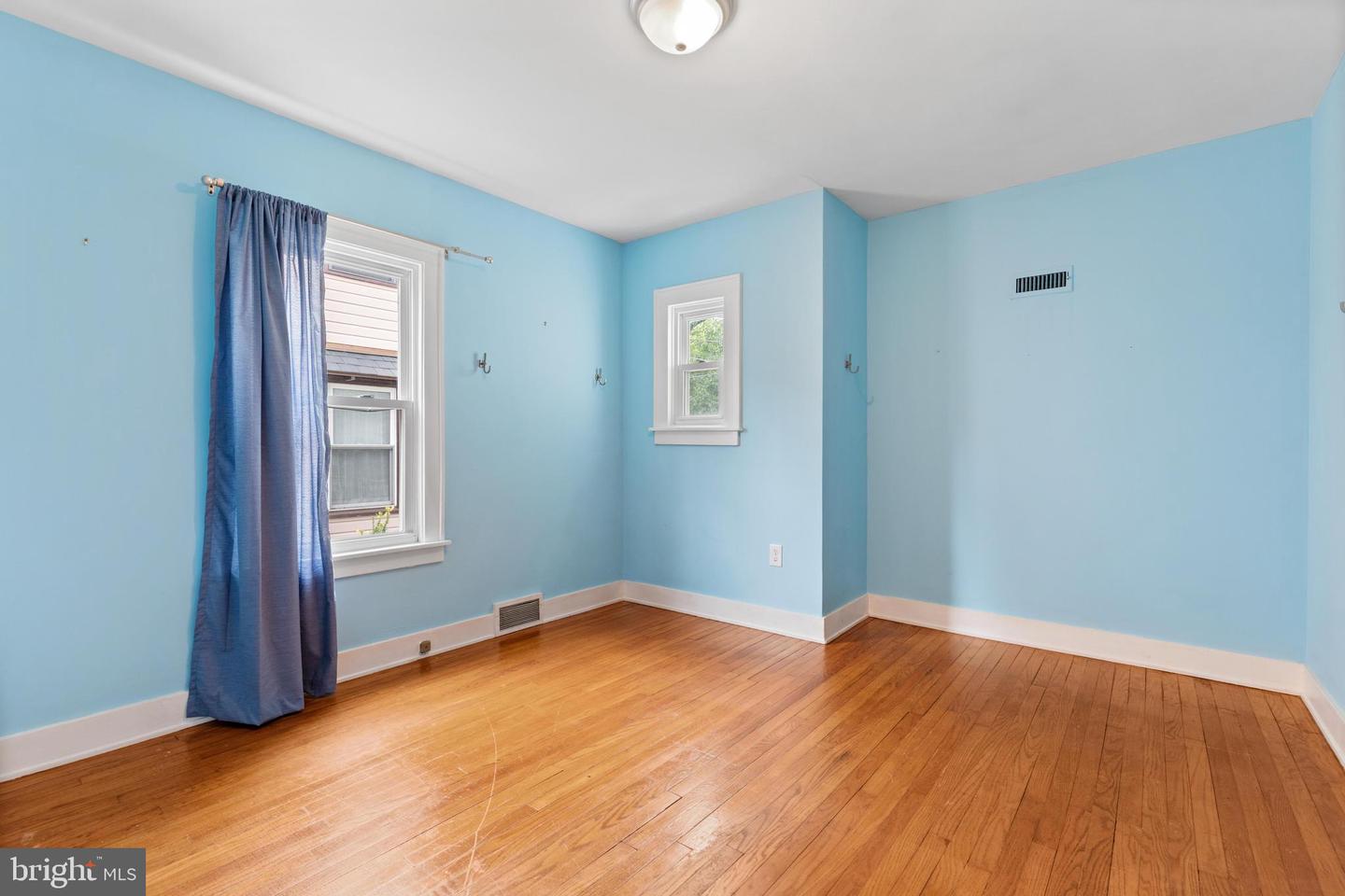 26 Weiss Ave Property Photo 8