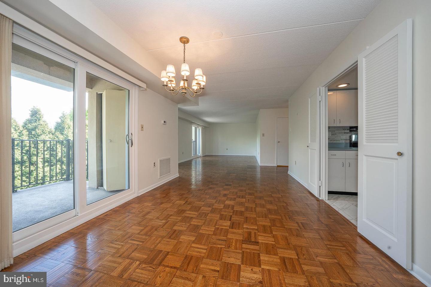 260 W Montgomery Ave #304 Property Photo 15