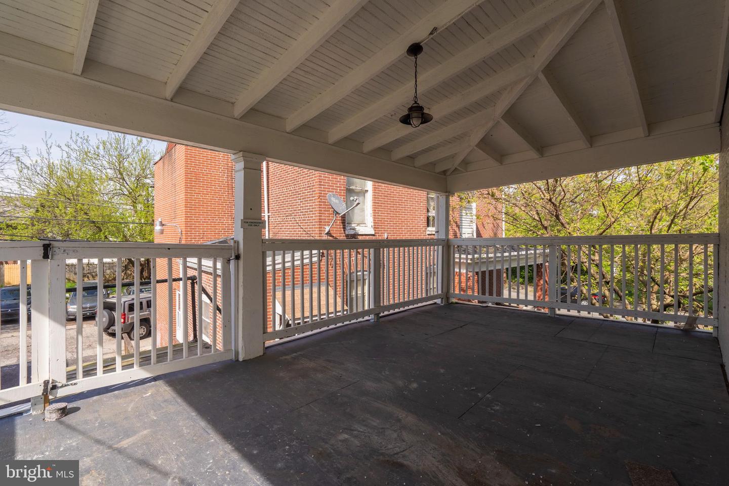 265 Beech St Property Photo 15