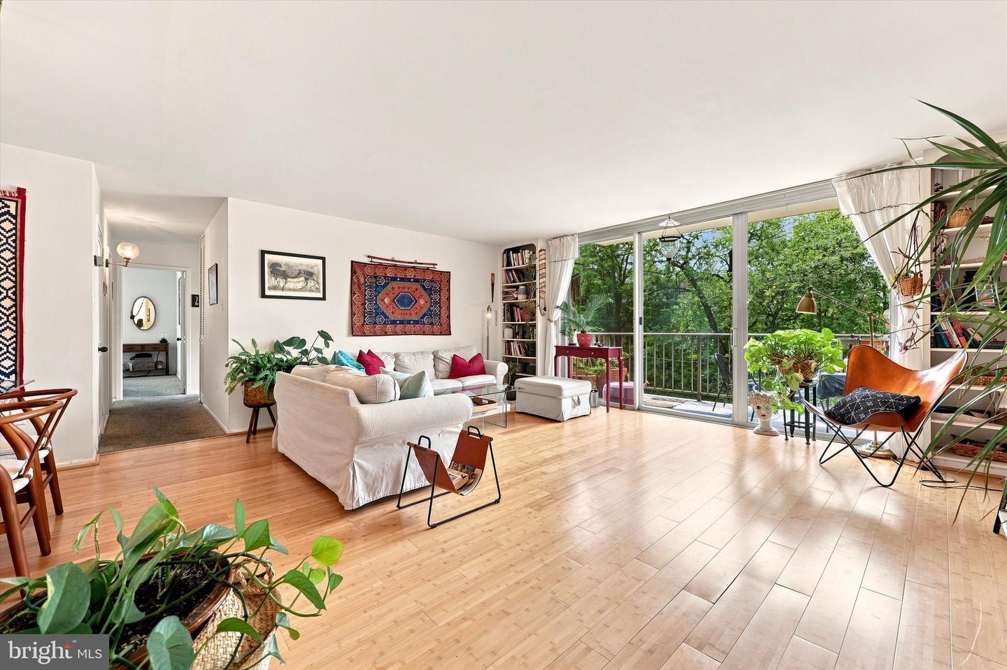 309 Florence Ave #206-n Property Photo 1