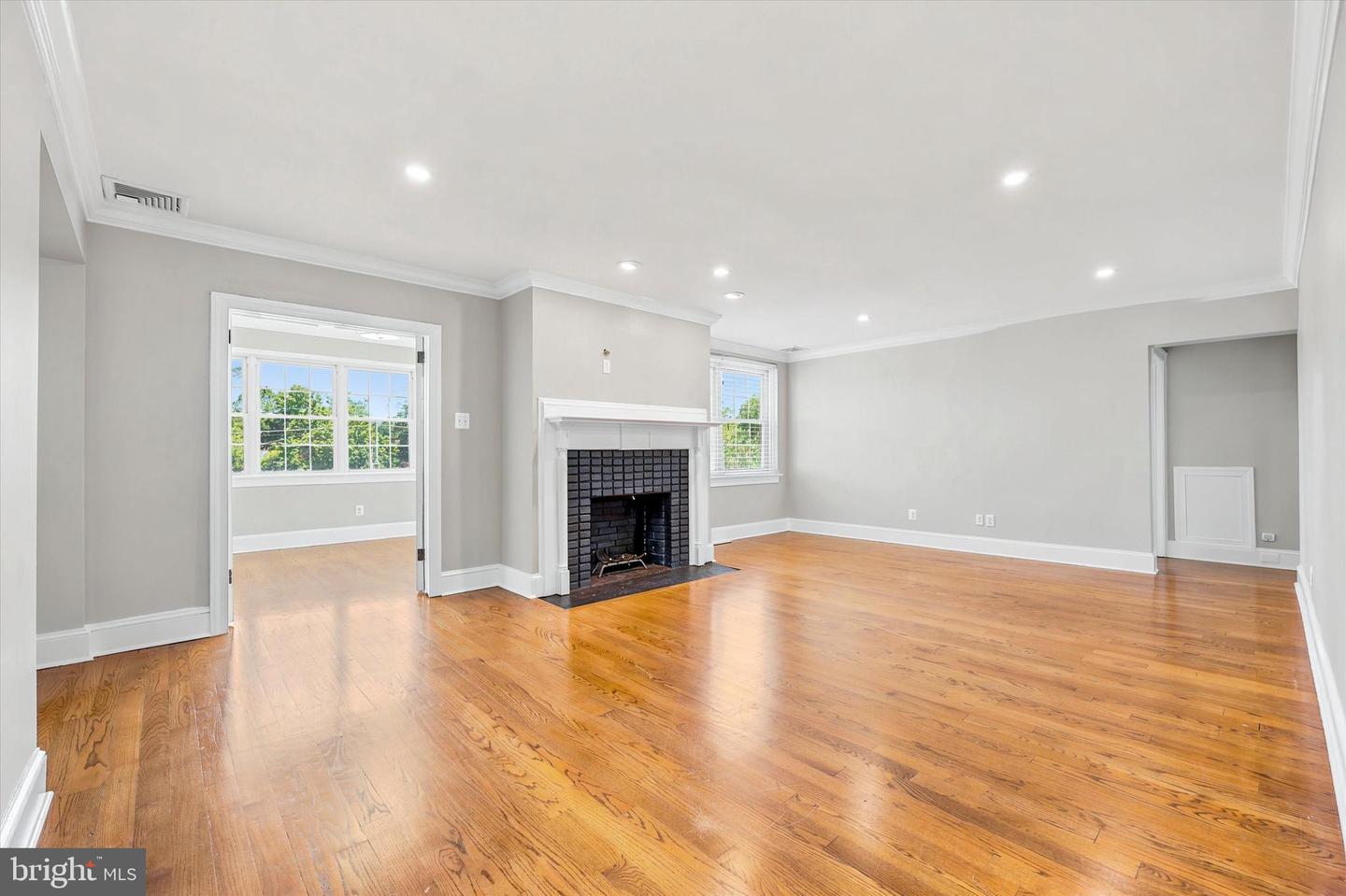 212 Idris #j-3 Property Photo 7