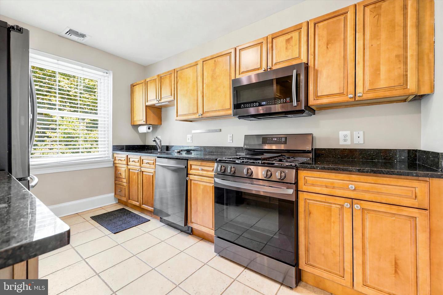 212 Idris #j-3 Property Photo 23
