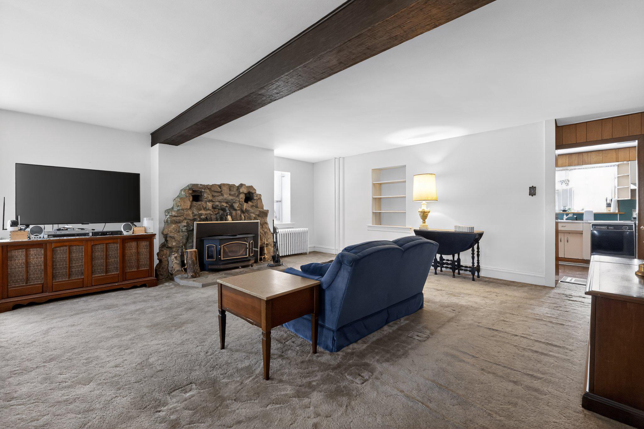 750 Loch Alsh Ave Property Photo 18