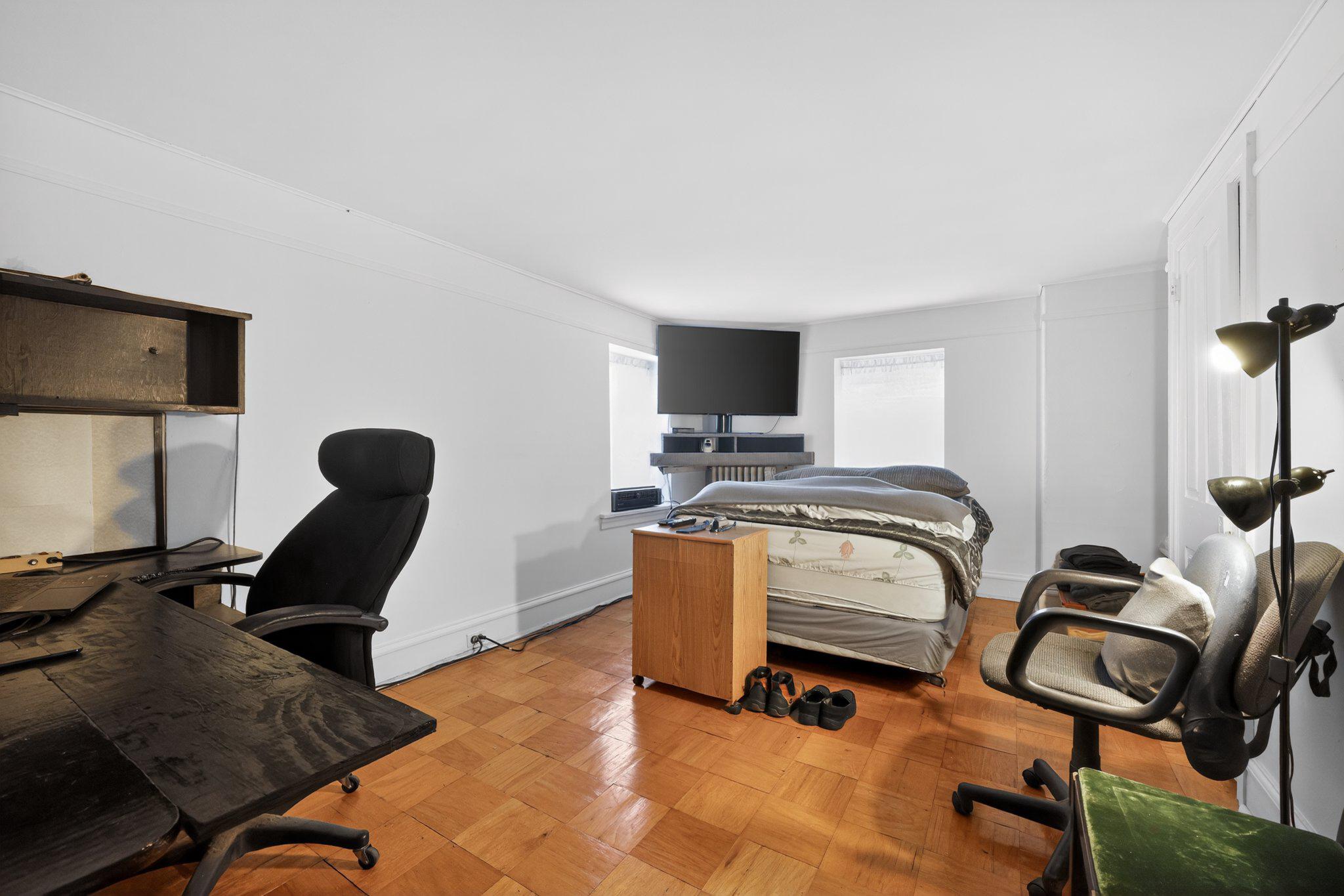 750 Loch Alsh Ave Property Photo 32
