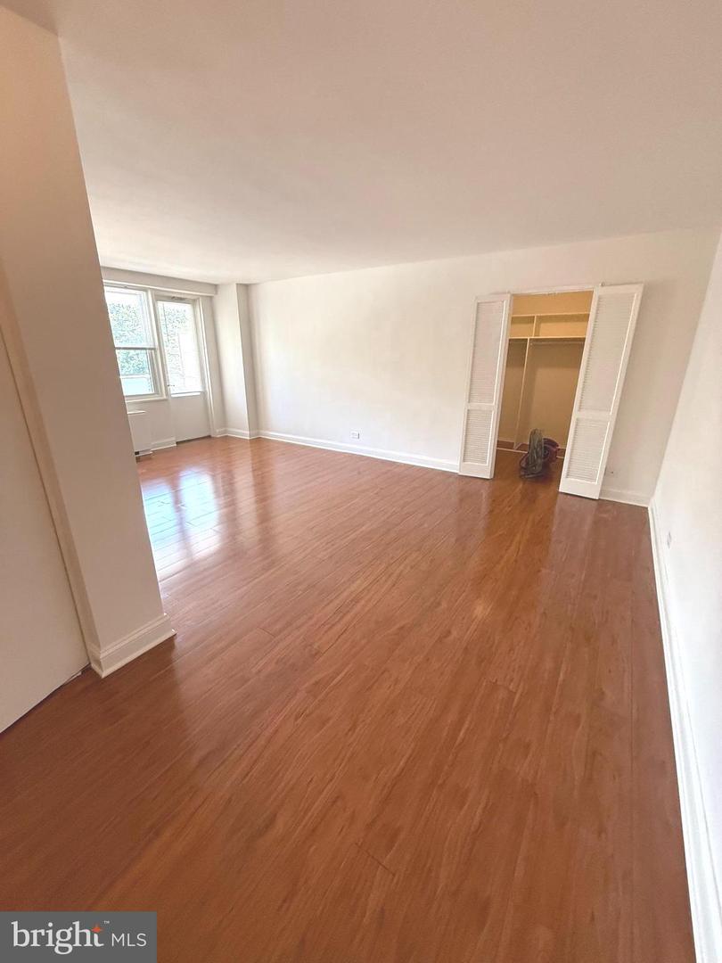 1600 Hagys Ford Rd #4t Property Photo 8