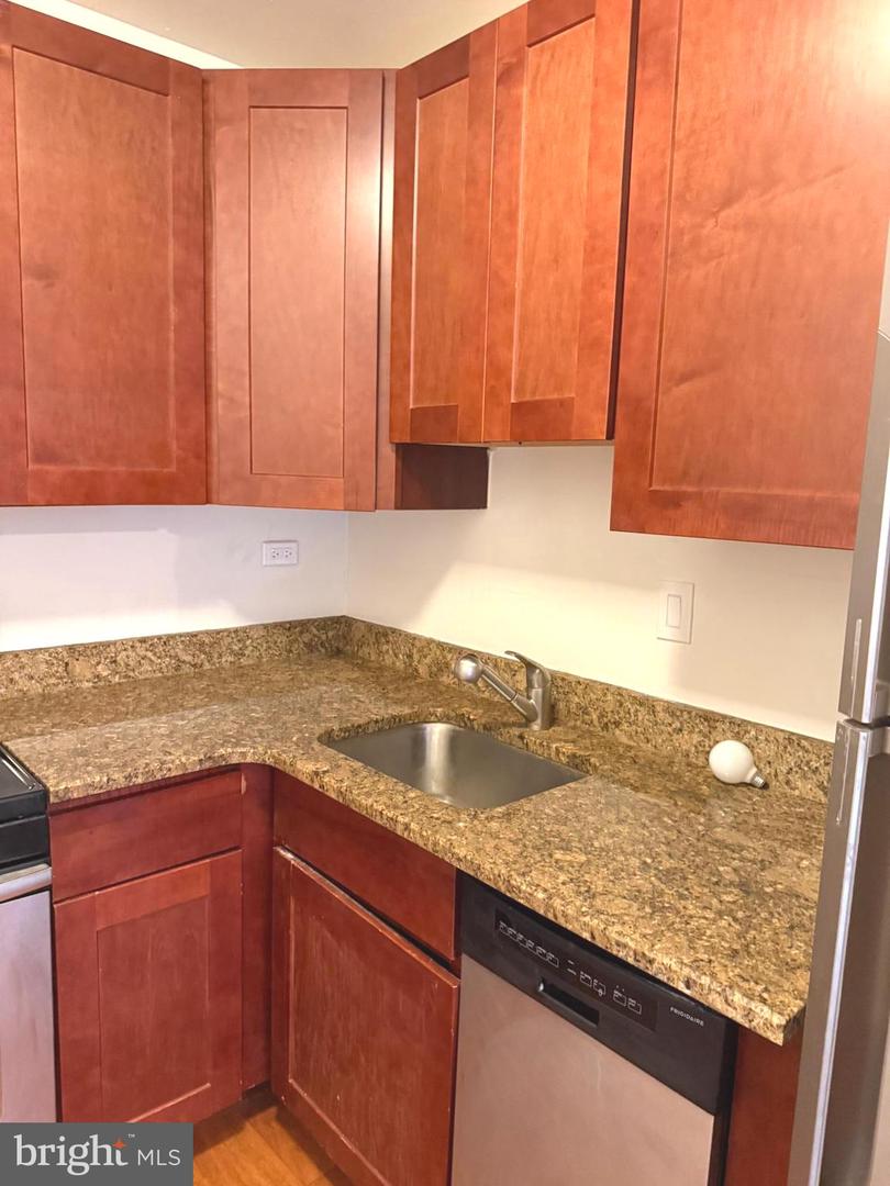 1600 Hagys Ford Rd #4t Property Photo 17
