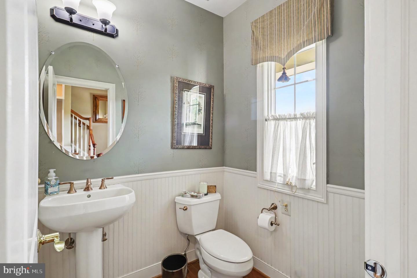 876 Ashbourne Way Property Photo 24