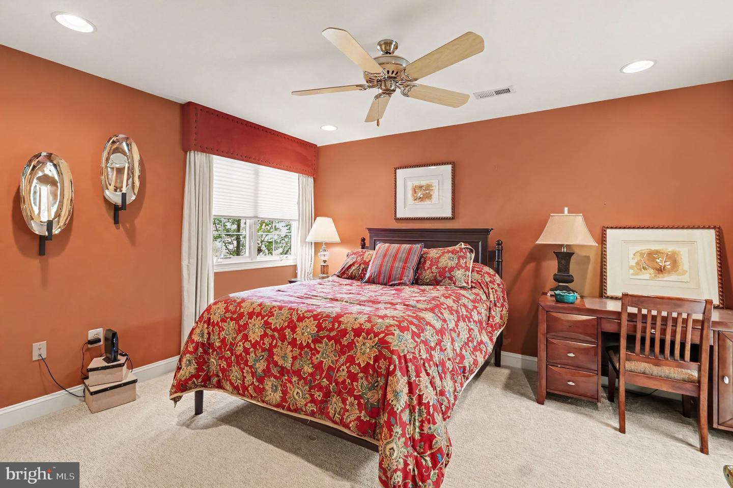 876 Ashbourne Way Property Photo 34