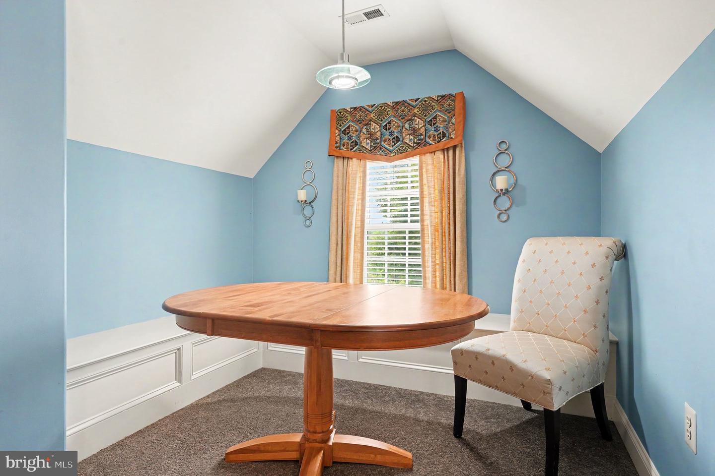 876 Ashbourne Way Property Photo 38