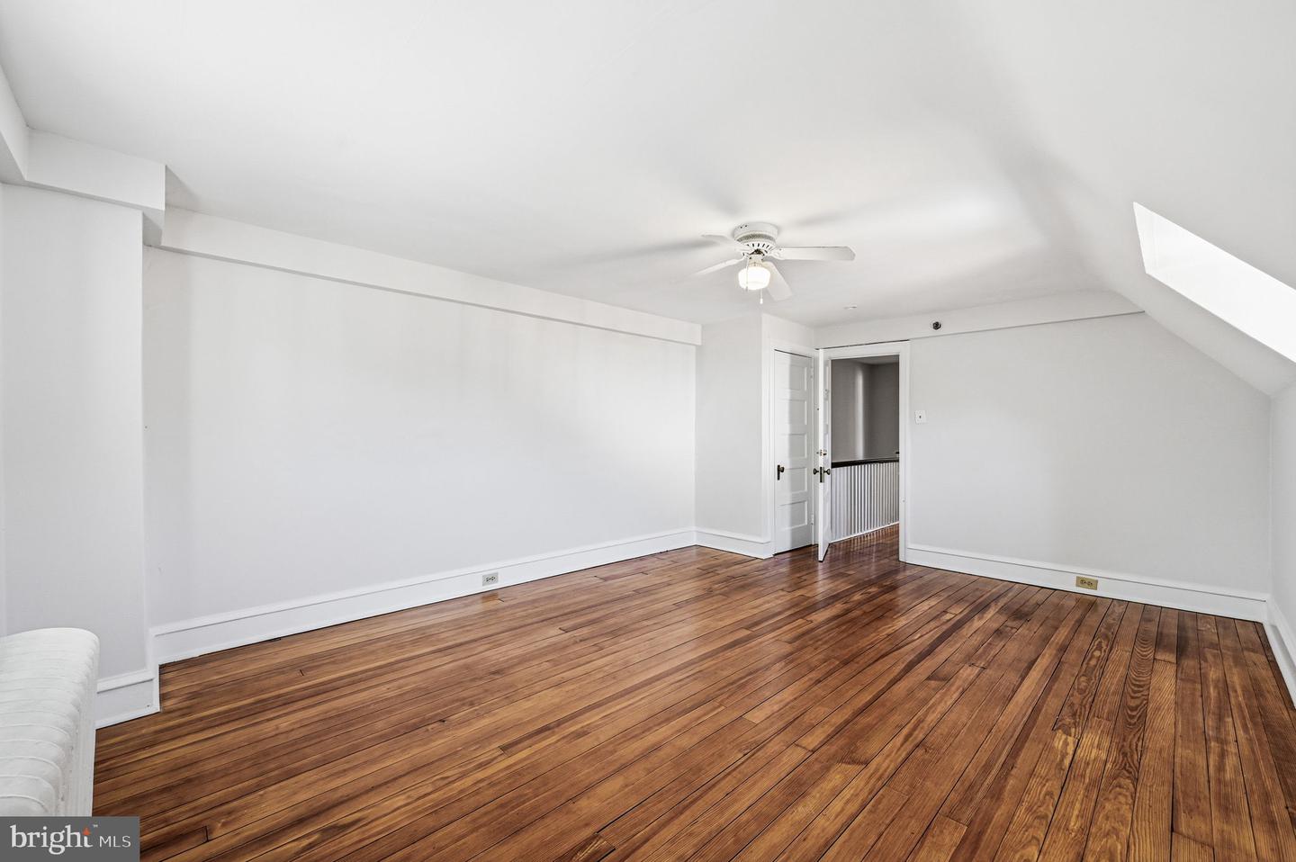 32 W Montgomery Ave Property Photo 13