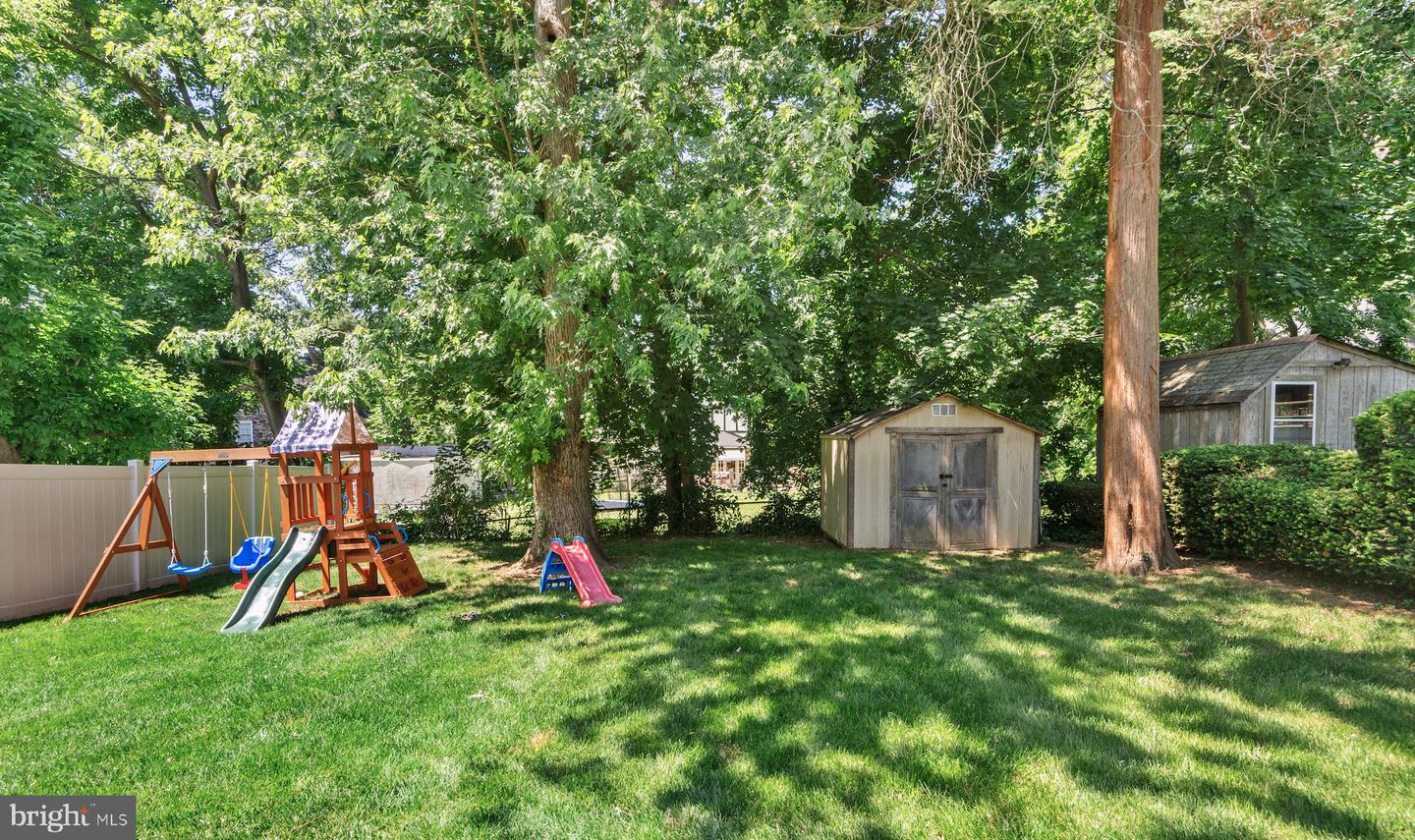 22 Maple Ave Property Photo 35
