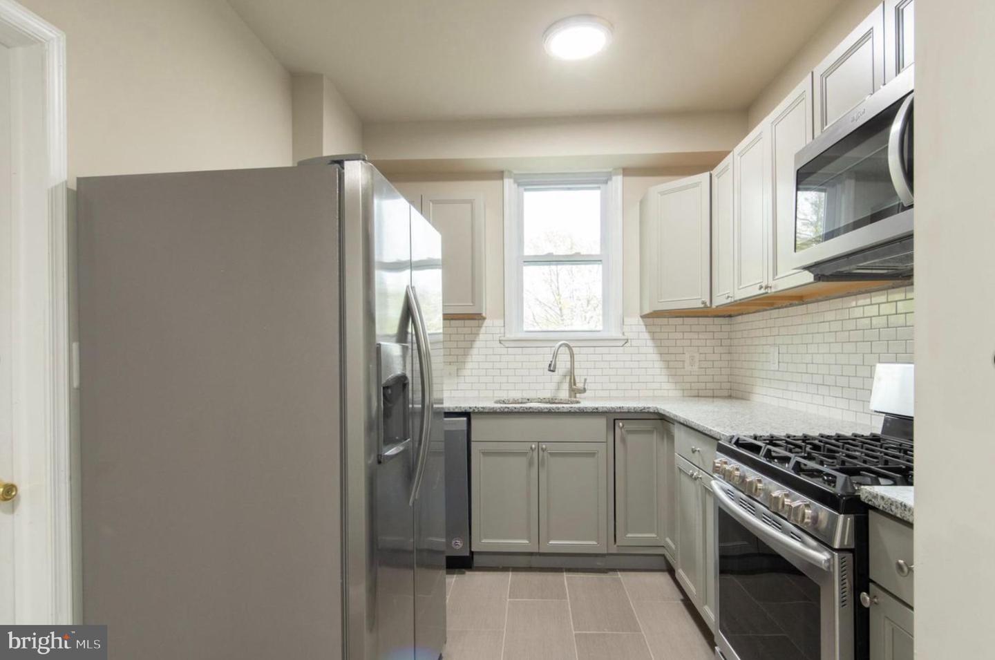 115 Montgomery Ave Property Photo 16