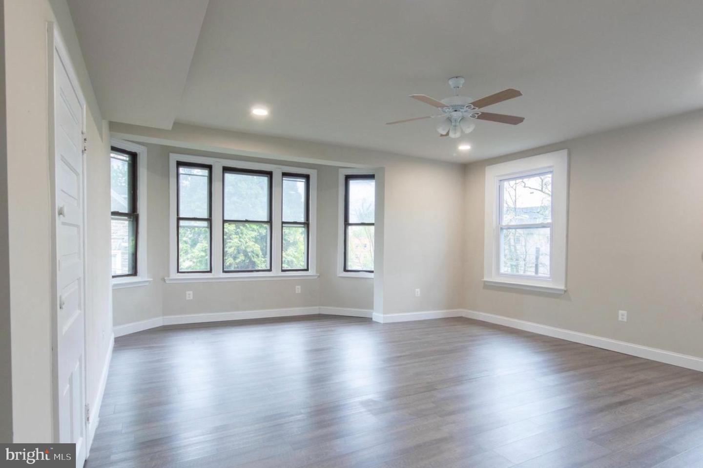 115 Montgomery Ave Property Photo 17
