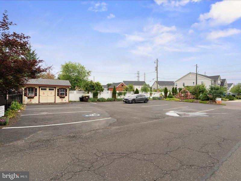 1919 W Point Pike Property Photo 31
