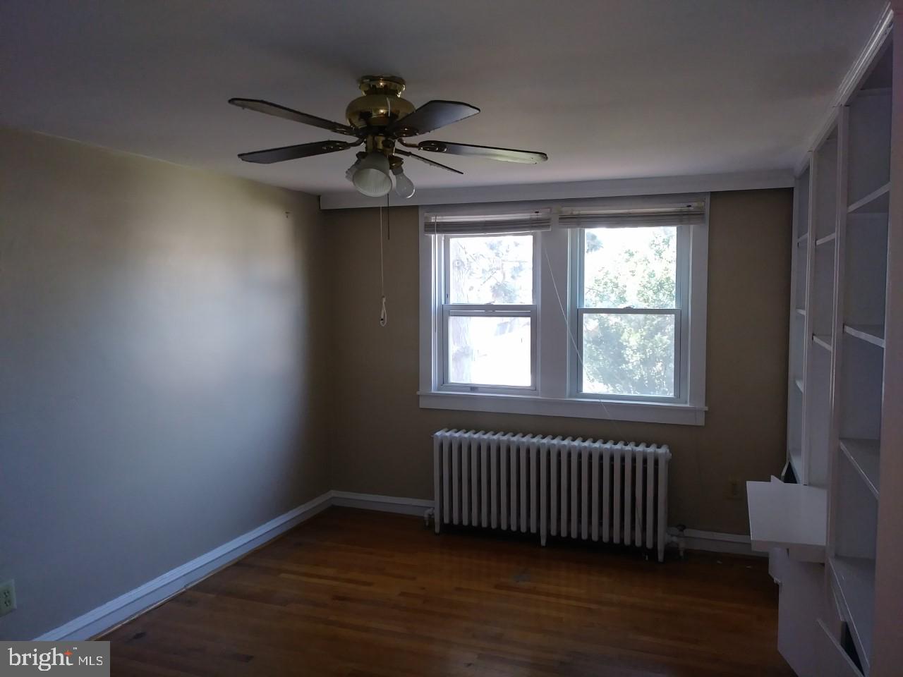 121 W 6th Ave Property Photo 9
