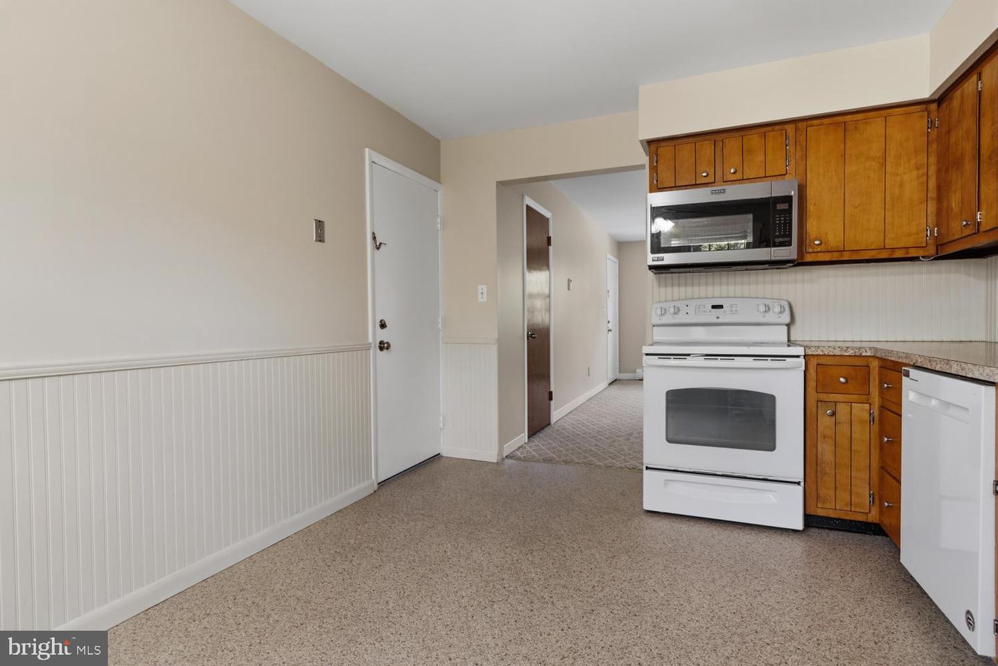 429 Edgemont Ave #3 Property Photo 3
