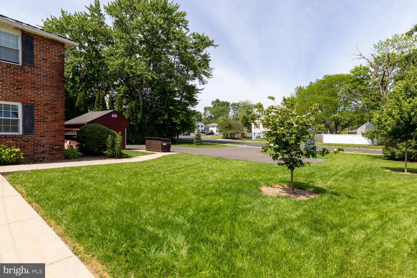 429 Edgemont Ave #3 Property Photo 19