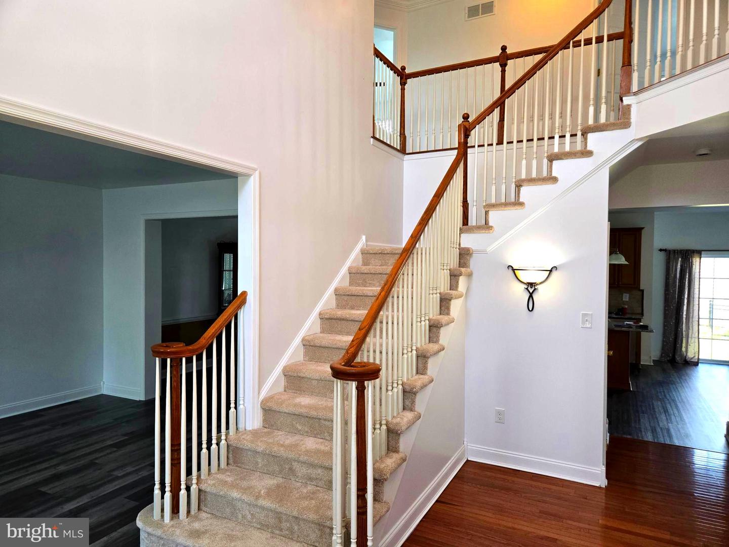 100 Lilac Ln Property Photo 10