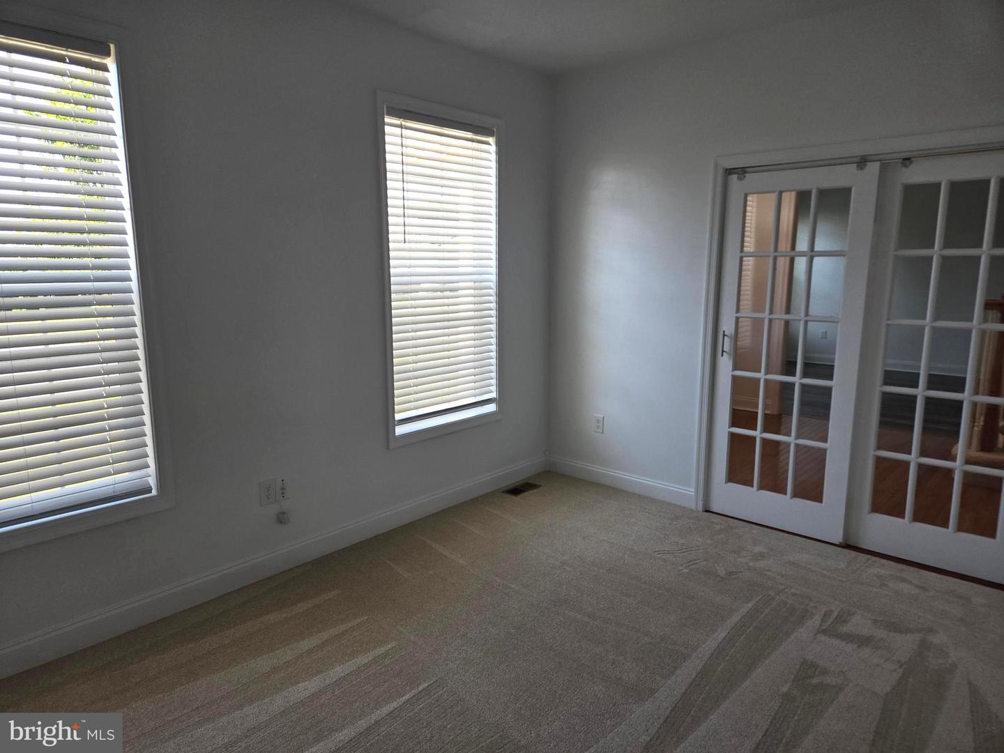 100 Lilac Ln Property Photo 13
